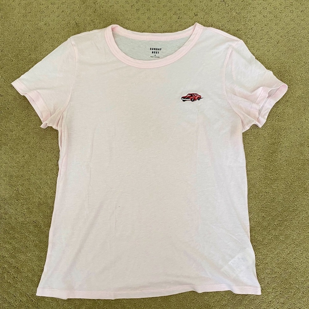 Baby pink t-shirt with race car patch